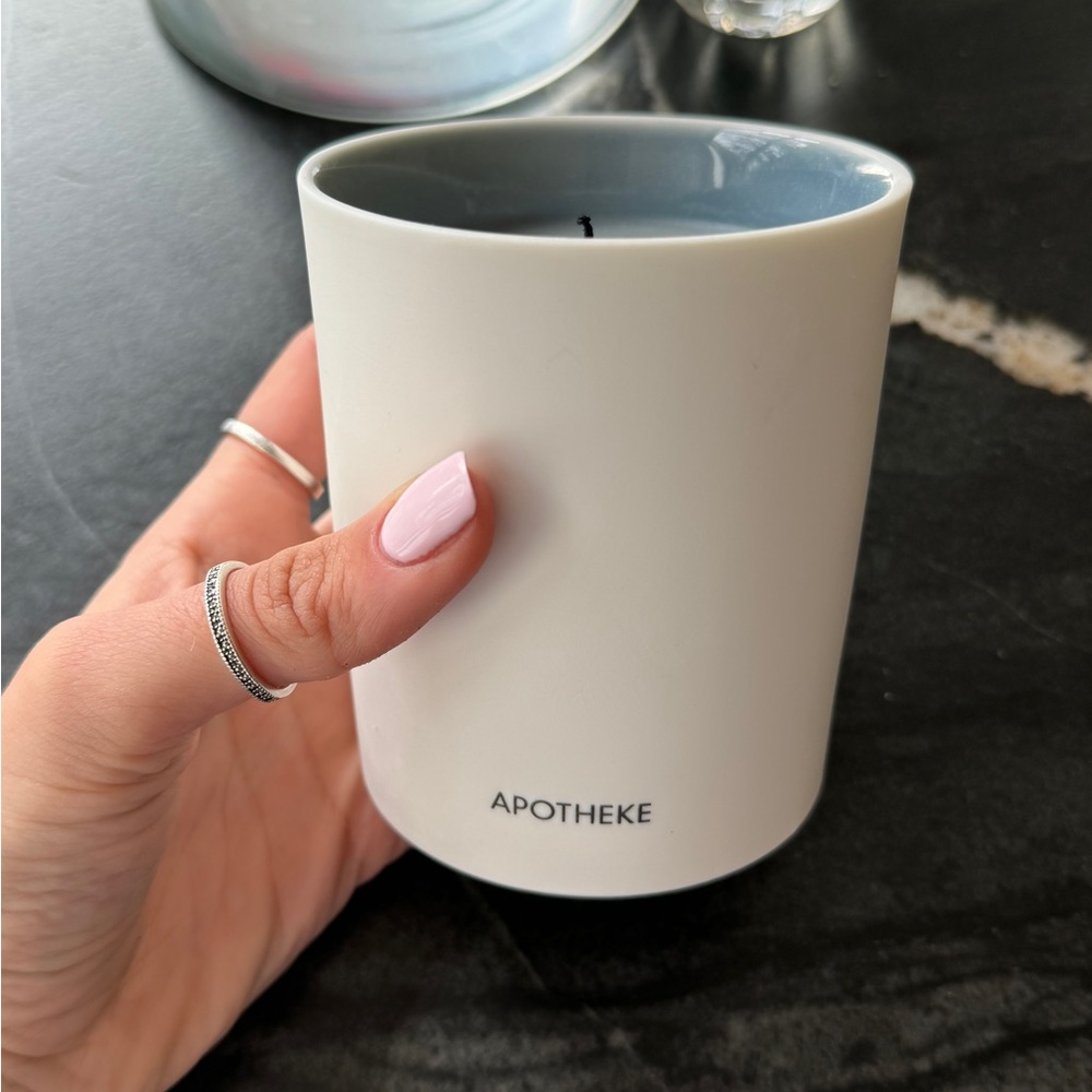 apotheke candle cardamom